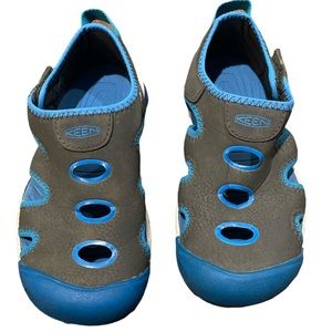 Kids KEEN Stingray Closed Toe Water Sandals Shoes Size 1